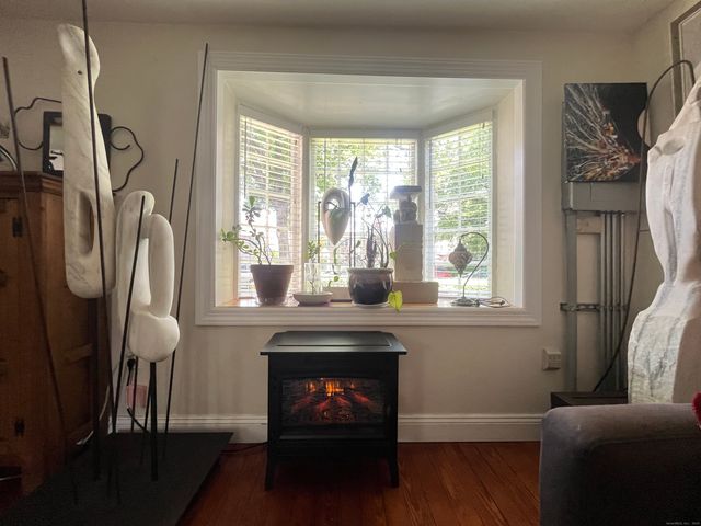 68 Cole Street, Bridgeport, CT 06604