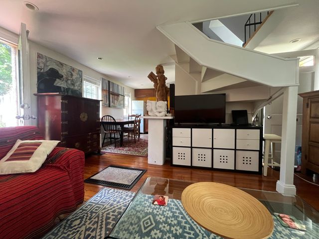 68 Cole Street, Bridgeport, CT 06604