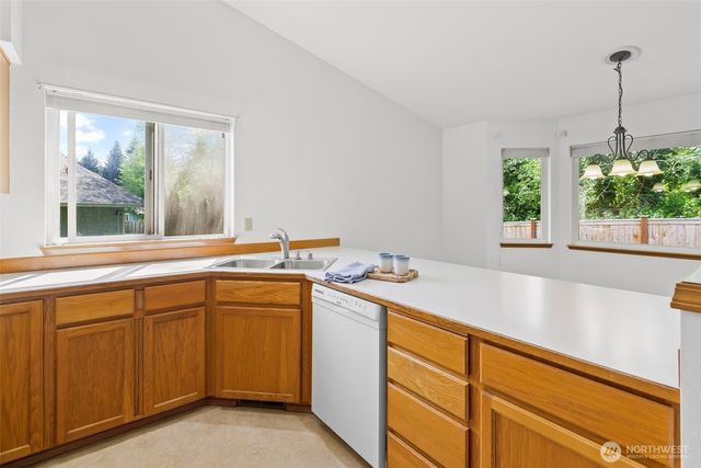 911 NW Leisure Lane, Bremerton, WA 98311