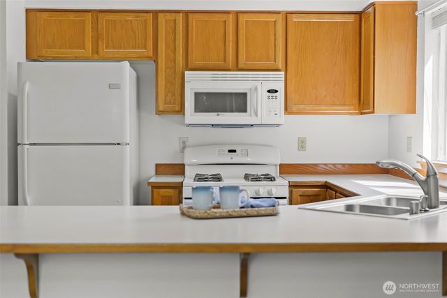 911 NW Leisure Lane, Bremerton, WA 98311