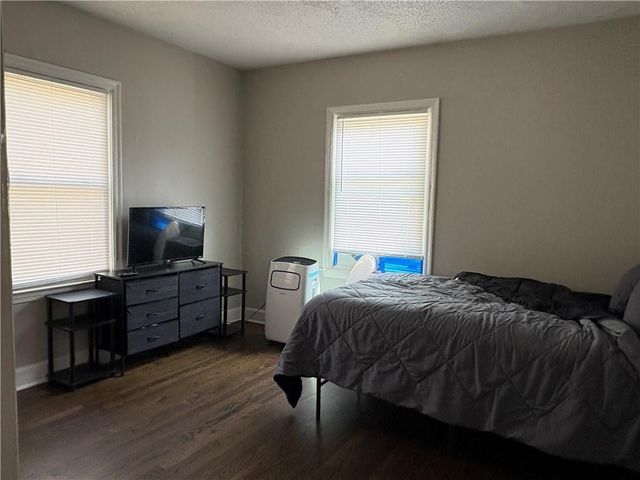 230 S Huttig Avenue, Independence, MO 64053