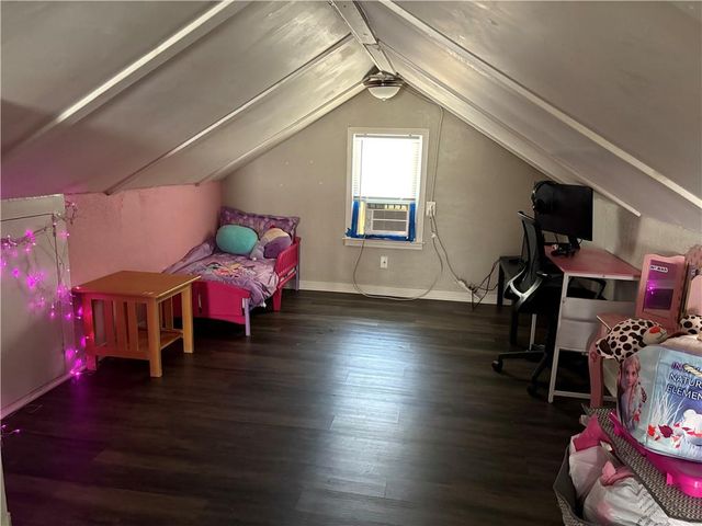 230 S Huttig Avenue, Independence, MO 64053