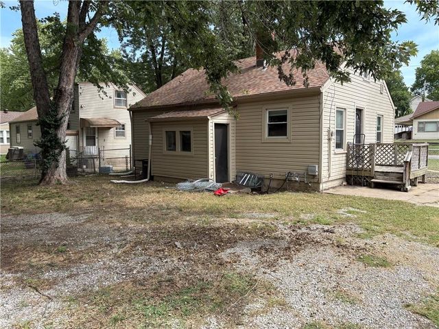 230 S Huttig Avenue, Independence, MO 64053