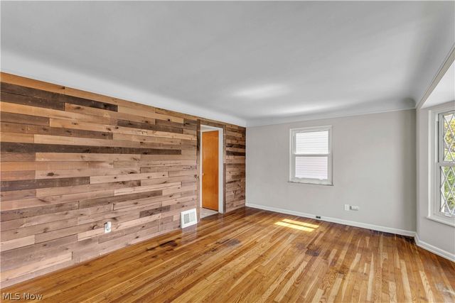 477 Huntmere Drive, Bay Village, OH 44140