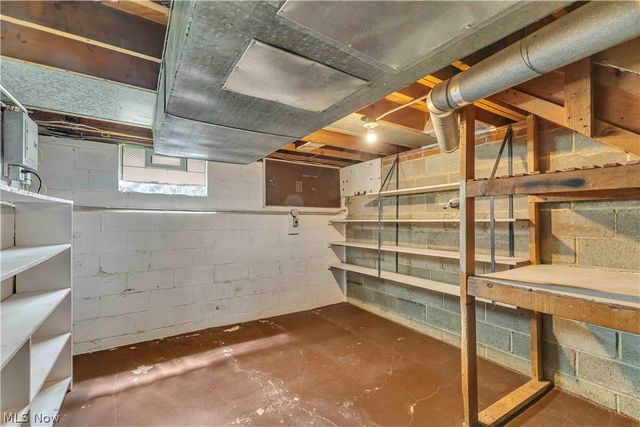 477 Huntmere Drive, Bay Village, OH 44140