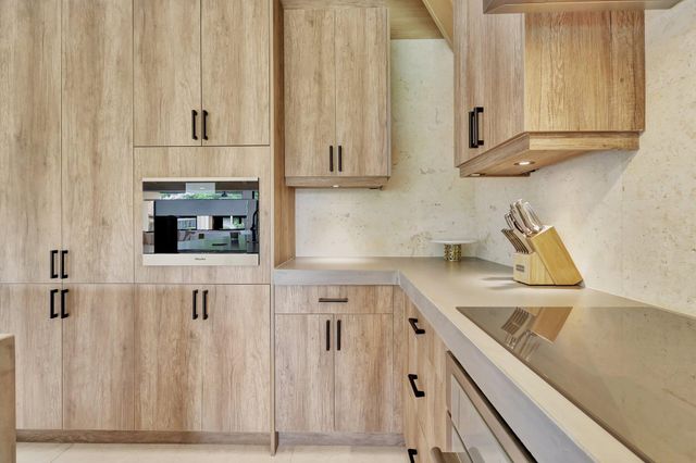 11880 Pebblewood Drive, Wellington, FL 33414