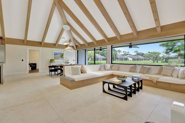 11880 Pebblewood Drive, Wellington, FL 33414