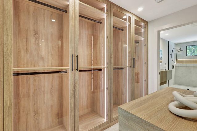 11880 Pebblewood Drive, Wellington, FL 33414