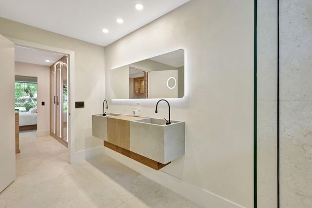 11880 Pebblewood Drive, Wellington, FL 33414