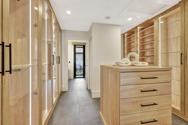 11880 Pebblewood Drive, Wellington, FL 33414