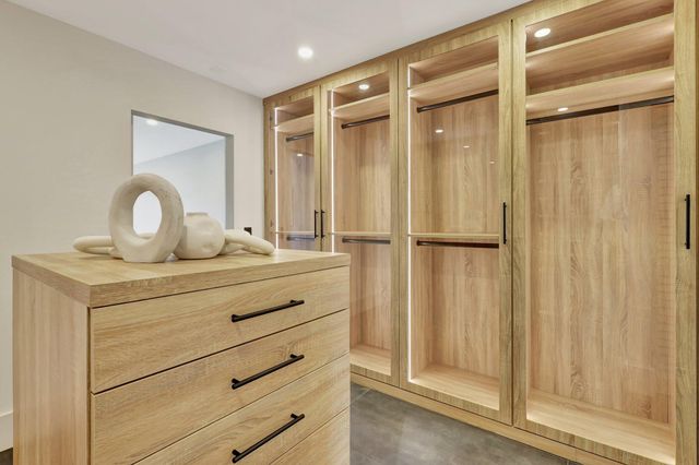 11880 Pebblewood Drive, Wellington, FL 33414