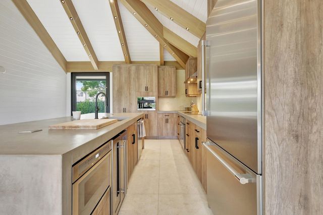 11880 Pebblewood Drive, Wellington, FL 33414