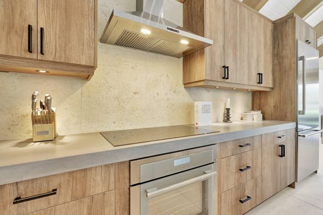 11880 Pebblewood Drive, Wellington, FL 33414