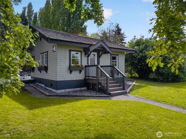 501 35th Street, Anacortes, WA 98221