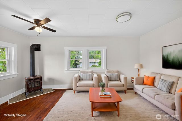 501 35th Street, Anacortes, WA 98221