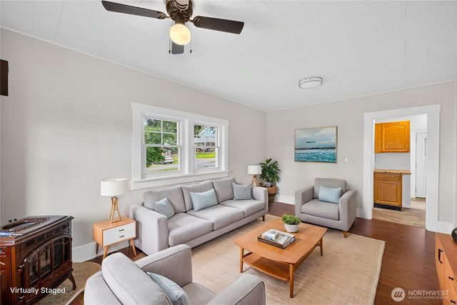 501 35th Street, Anacortes, WA 98221