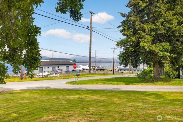 501 35th Street, Anacortes, WA 98221