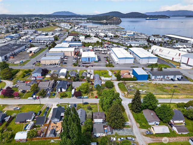 501 35th Street, Anacortes, WA 98221