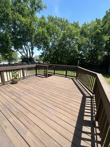 106 Overlook Dr, Hendersonville, TN 37075