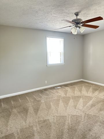 106 Overlook Dr, Hendersonville, TN 37075
