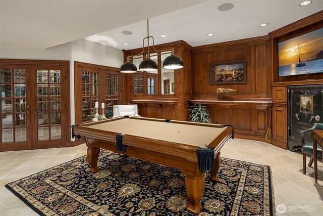 854 Evergreen Point Road, Medina, WA 98039