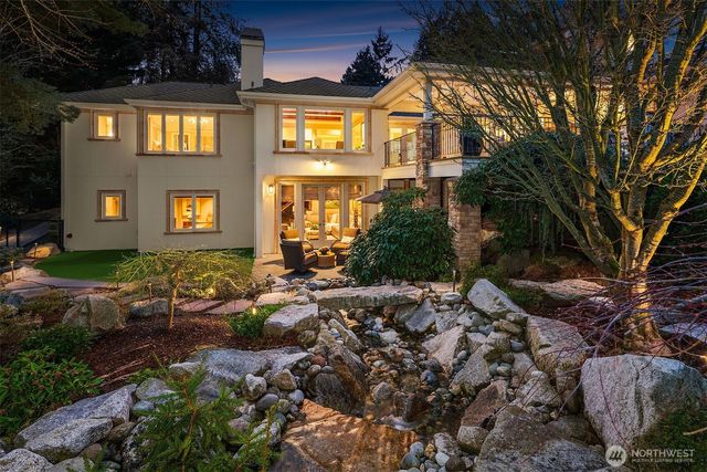 854 Evergreen Point Road, Medina, WA 98039