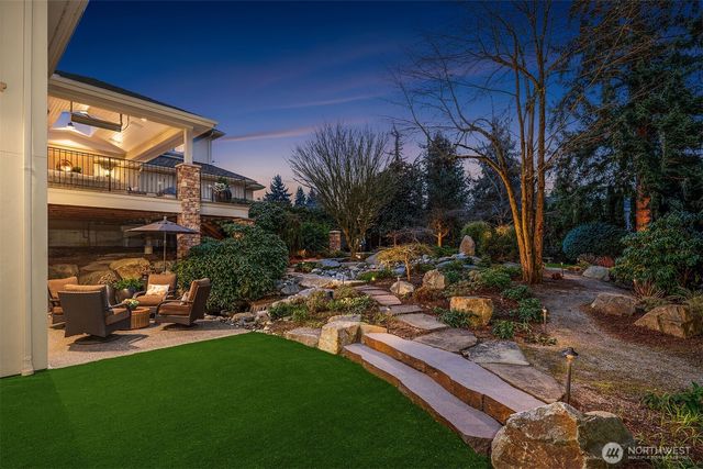 854 Evergreen Point Road, Medina, WA 98039