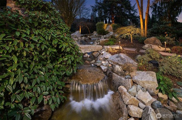 854 Evergreen Point Road, Medina, WA 98039