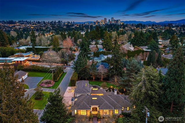 854 Evergreen Point Road, Medina, WA 98039