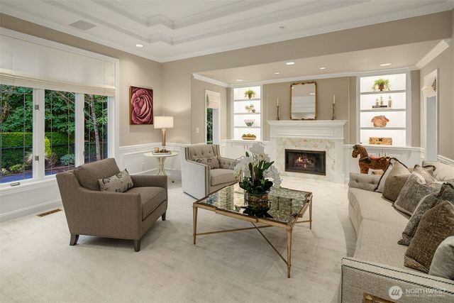 854 Evergreen Point Road, Medina, WA 98039