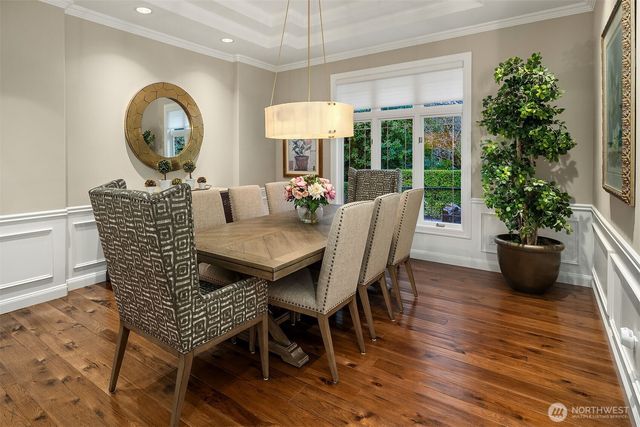 854 Evergreen Point Road, Medina, WA 98039