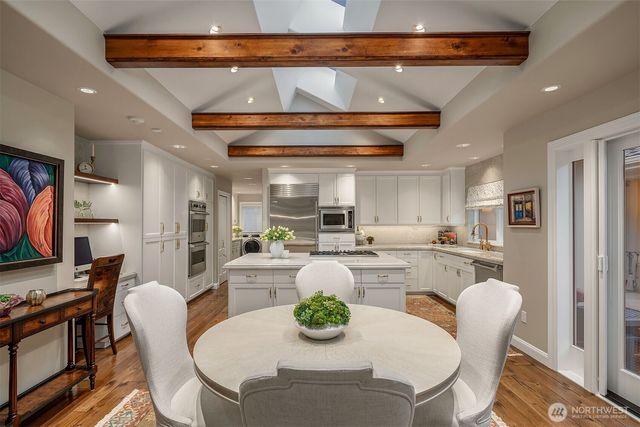 854 Evergreen Point Road, Medina, WA 98039