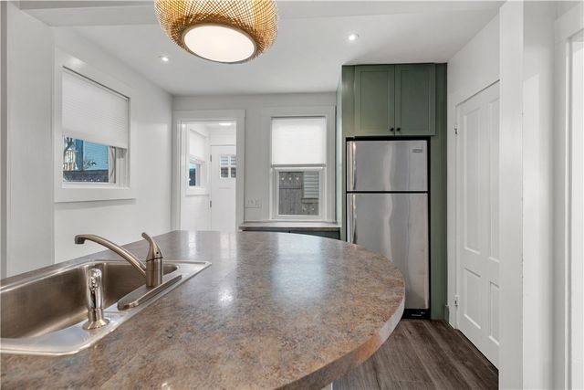 5 Howard Street 1, Newport, RI 02840