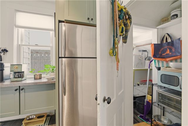 5 Howard Street 1, Newport, RI 02840