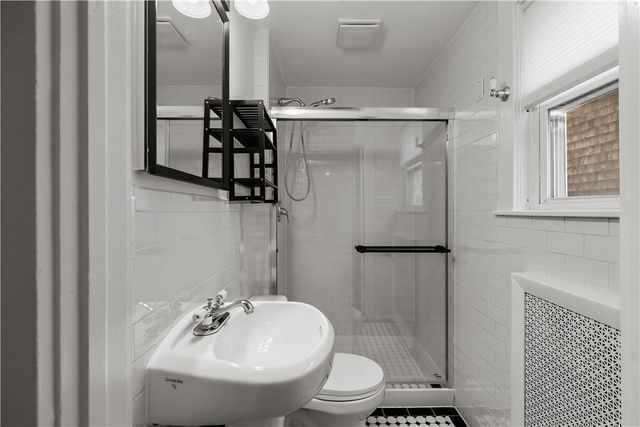5 Howard Street 1, Newport, RI 02840
