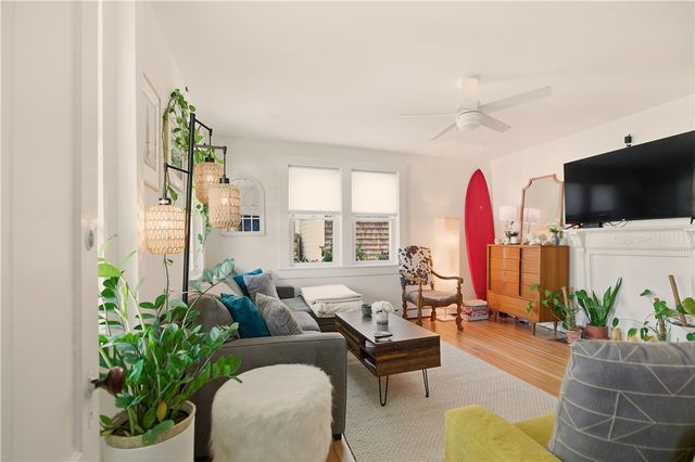 5 Howard Street 1, Newport, RI 02840