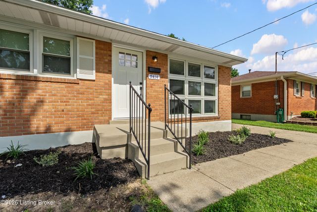 9414 Janna Dr, Louisville, KY 40272