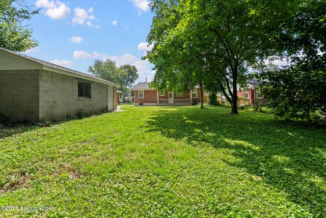 9414 Janna Dr, Louisville, KY 40272