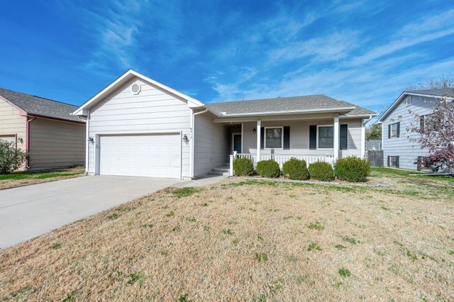 610 W 5th St, Valley Center, KS 67147