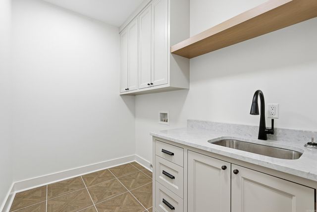 240 Castleberry Rd, Greenbrier, AR 72058