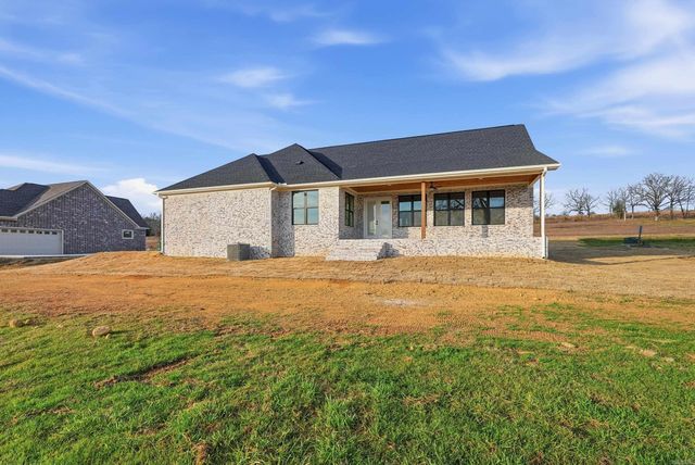 240 Castleberry Rd, Greenbrier, AR 72058