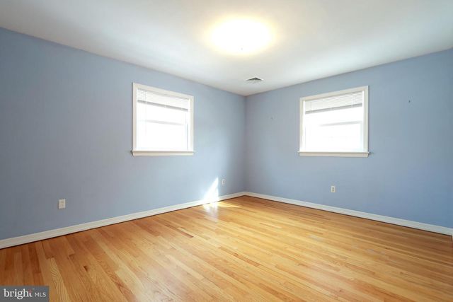 1027 GREENBRIAR DR, State College, PA 16801