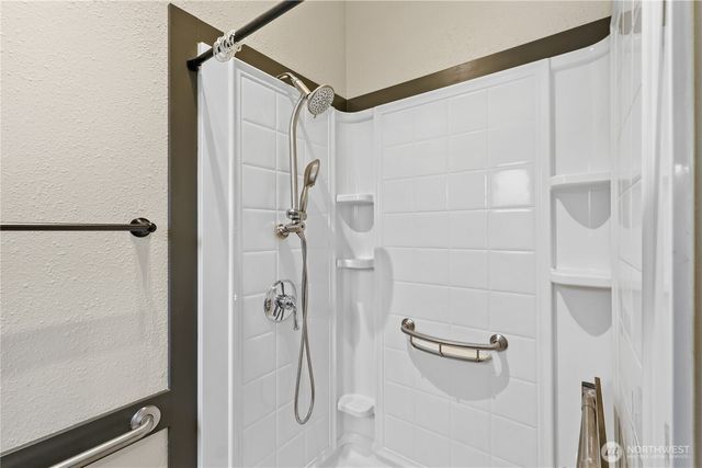 13025 212th Avenue Ct E, Bonney Lake, WA 98391