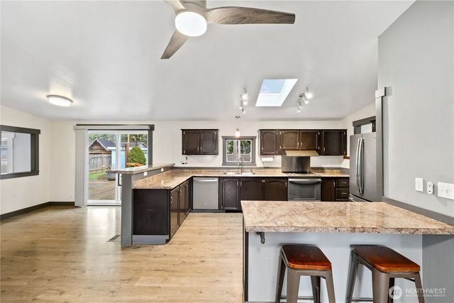 13025 212th Avenue Ct E, Bonney Lake, WA 98391