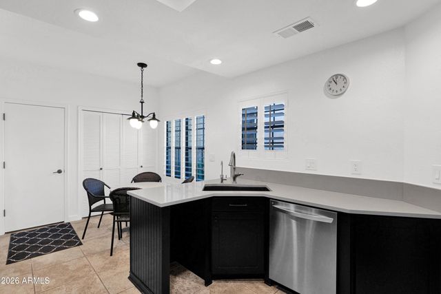 10017 E MOUNTAIN VIEW Road 1062, Scottsdale, AZ 85258