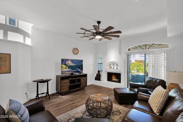 10017 E MOUNTAIN VIEW Road 1062, Scottsdale, AZ 85258