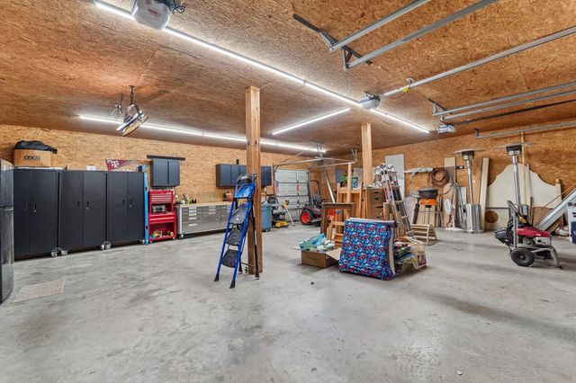 1693 Mohawk Drive, Montgomery, TX 77316