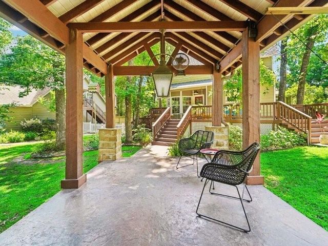 1693 Mohawk Drive, Montgomery, TX 77316