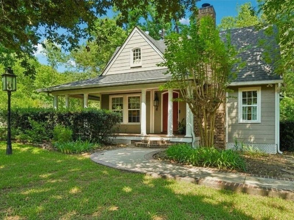 1693 Mohawk Drive, Montgomery, TX 77316