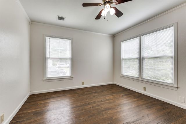 1901 Buck Street, Gainesville, TX 76240